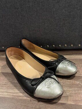 Chanel Black And Silver Leather CC Cap Toe Ballet Flats
